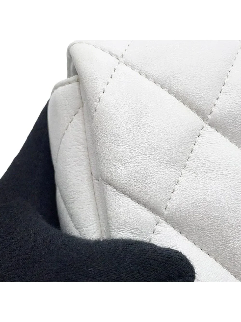 Chanel Chain Shoulder Bag Small Quilted CC Logo Lambskin White